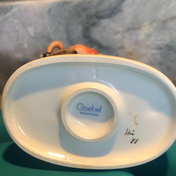 Hummel "Puppy Love" - Picture 8 of 10